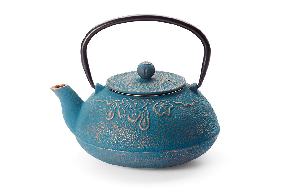 Honeycomb Teapot – Antique White Ceramic, 750 ml